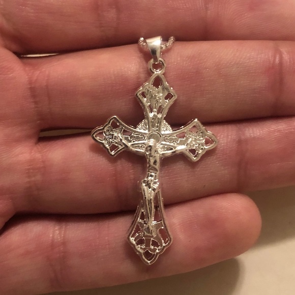 925 sterling silver crucifix pendant with chain - Picture 5 of 7